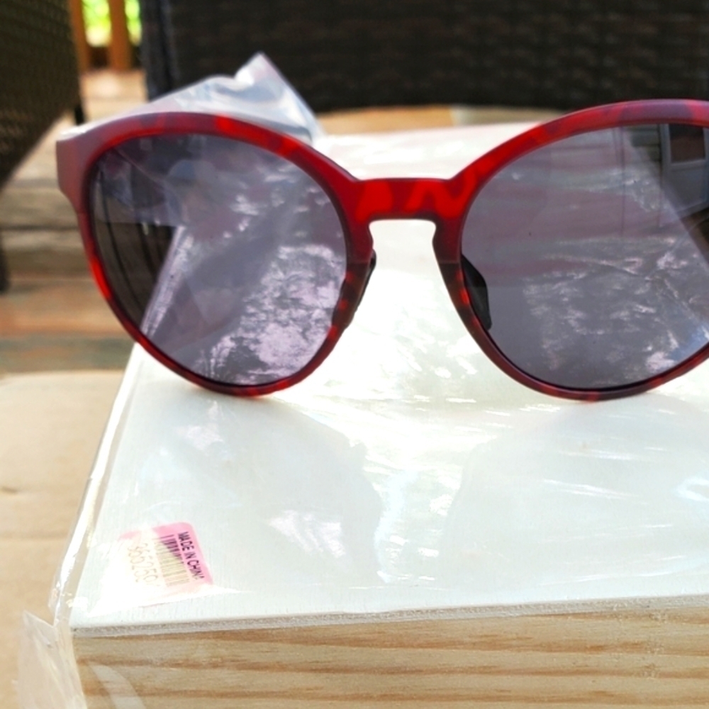 Adidas Havana Beyonder Red/Gray Sunglasses - Picture 11 of 13